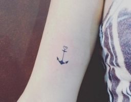 los tatuajes de anclas