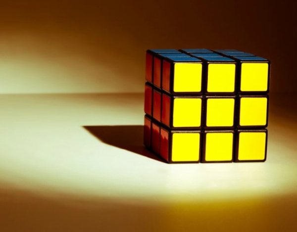 hacer un cubo Rubik